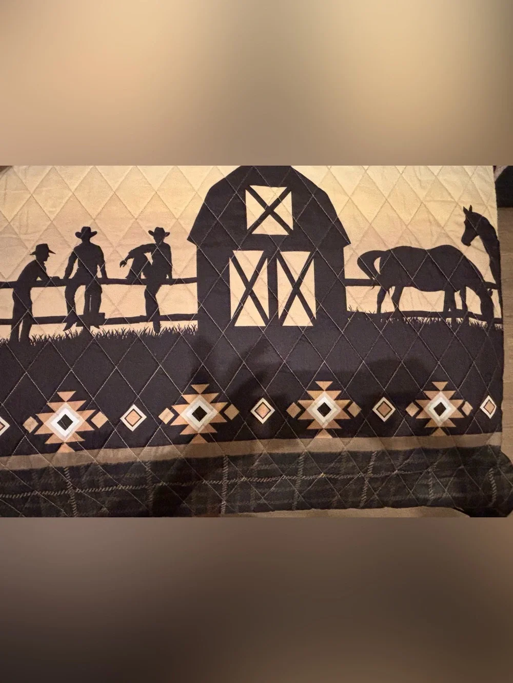 Rustic Western Black and Cream Quilt Set